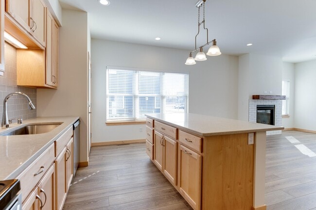 Building Photo - 3630 Angelus Wy