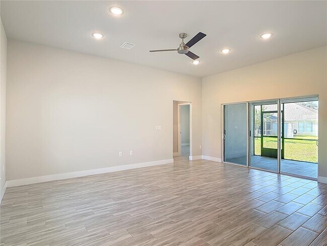 Building Photo - 60 Ballenger Ln