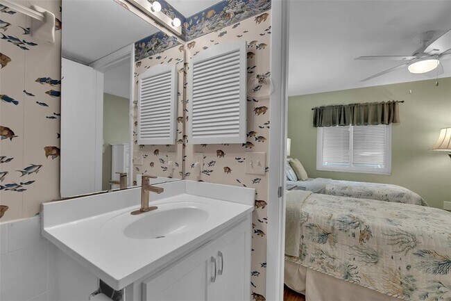 Building Photo - 4644 Longwater Chase
