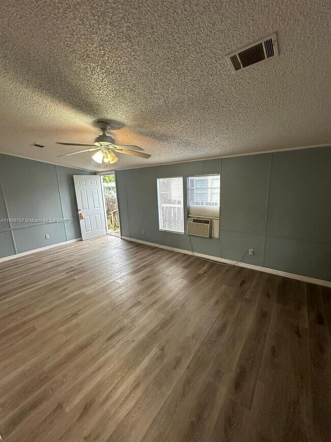 Building Photo - 11863 Atlantic Cir