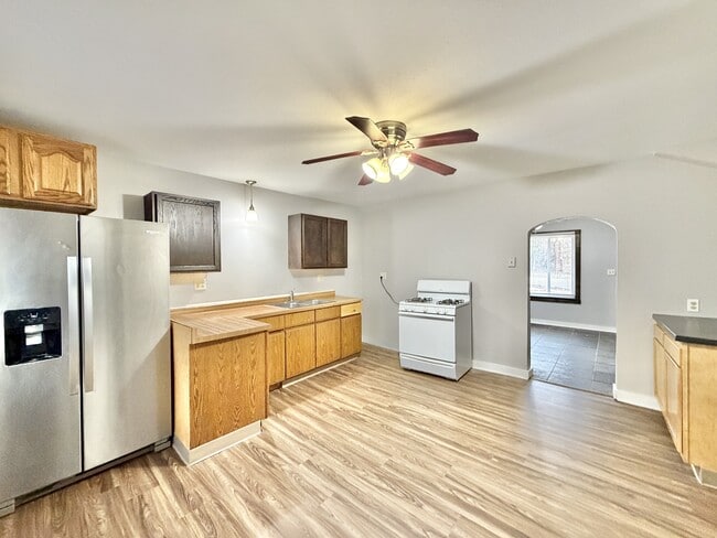 Building Photo - 710-712 S Ringold St