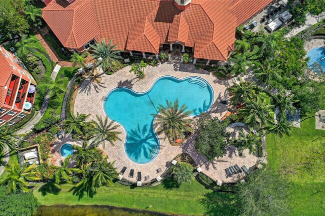 Building Photo - 4700 SW 160th Ave