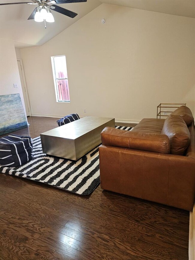Building Photo - 16110 Windermere Dr