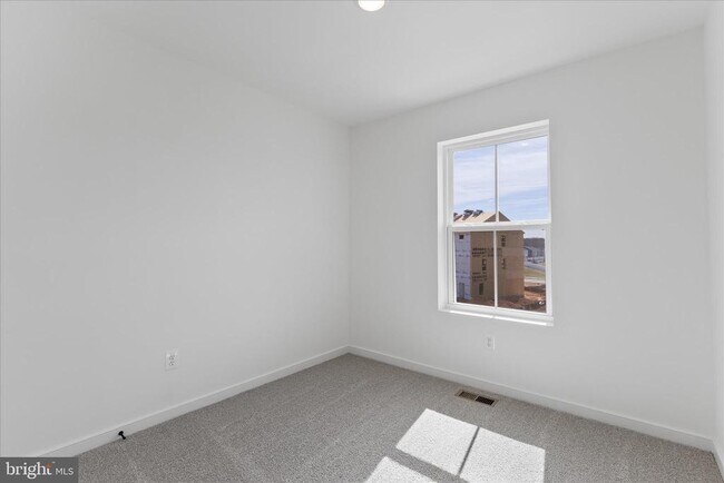 Building Photo - 36121 Wilderness Shores Way