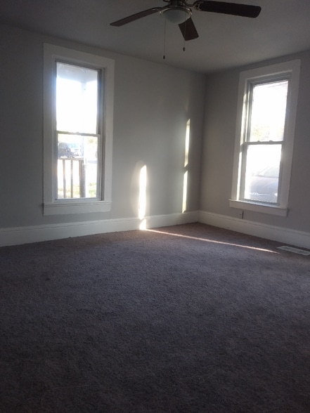 Building Photo - 8323 Malone St