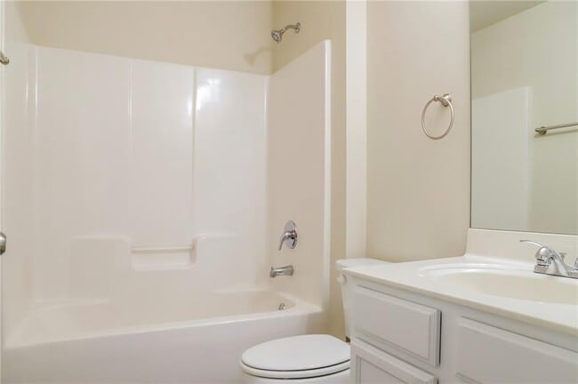 Building Photo - 5817 Grande River Rd