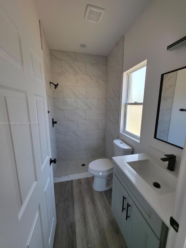 Building Photo - 14659 SW 22nd Pl