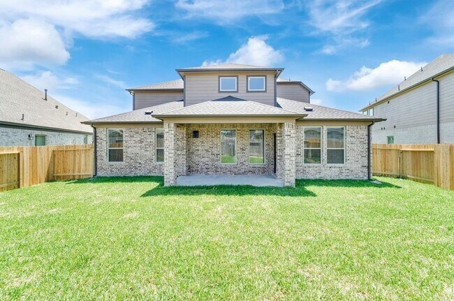 Building Photo - 18906 Whistling Oaks Dr