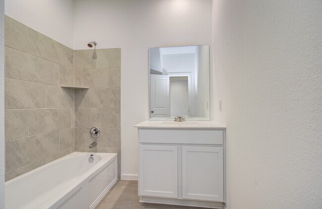 Building Photo - 26503 Foxtail Fern Dr