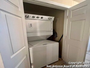 Building Photo - 6160 Eckhert Rd