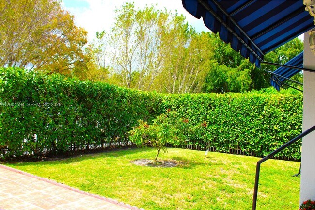 Building Photo - 2253 SW 10th St