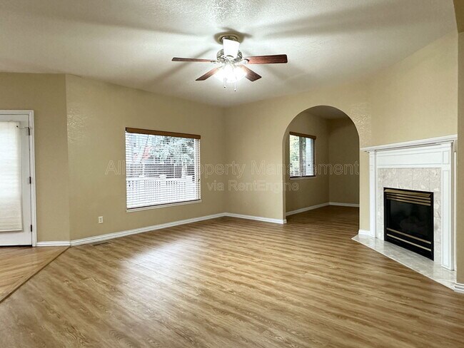 Building Photo - 4420 Cobbleskill Dr