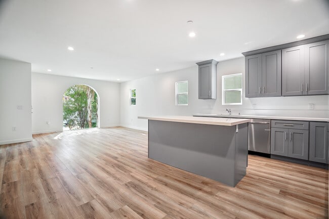 Building Photo - 5187 20th St