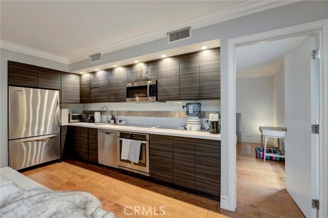 Building Photo - 1131 Alta Loma Rd