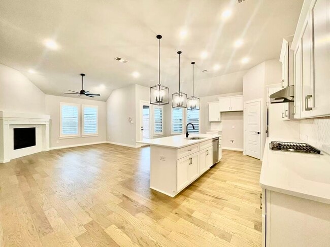 Building Photo - 3507 Clara Dr