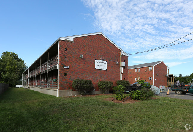 Building Photo - Carriage House Apartments