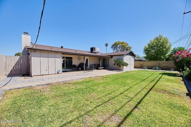 Building Photo - 7319 E Roosevelt St