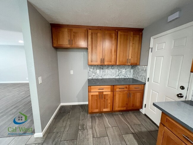 Building Photo - $5,295 - Sunnyvale Remodeled 3 Bedroom 2 Bath Single Story Home near Apple Campus!