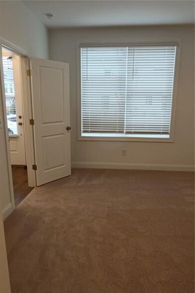 Building Photo - 5430 Howington Ct