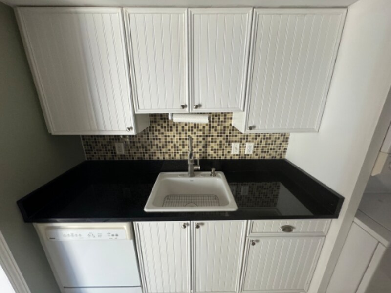Building Photo - 1469 Bobolink Pl