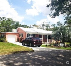 Building Photo - 1443 Sandra Dr
