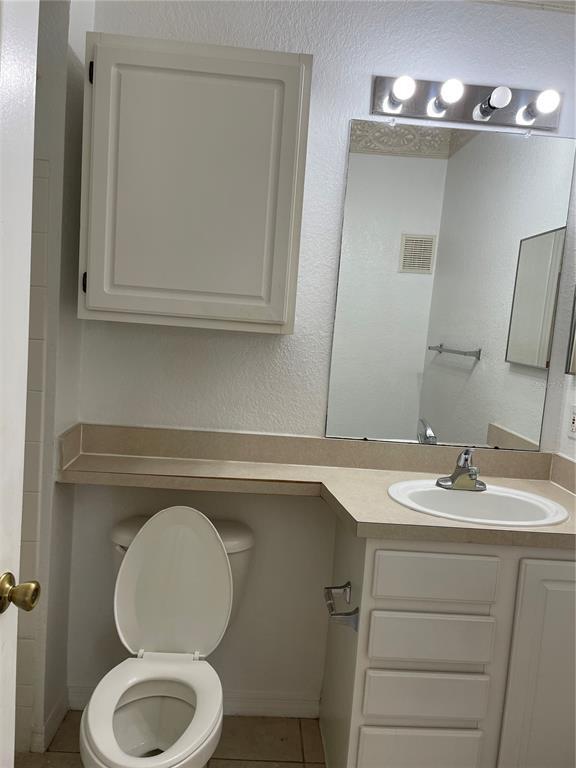 Building Photo - 8820 Dunes Ct