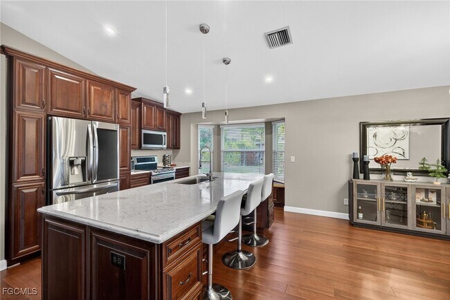 Building Photo - 18015 Horseshoe Bay Cir