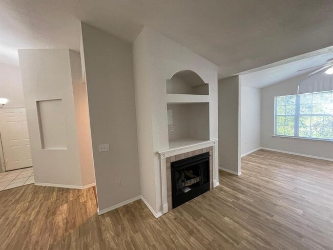 Building Photo - 3313 S Kirkman Rd
