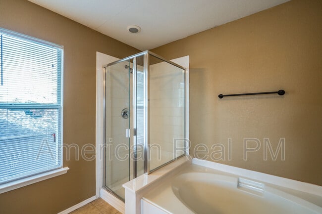 Building Photo - 2501 Tar Heel Dr