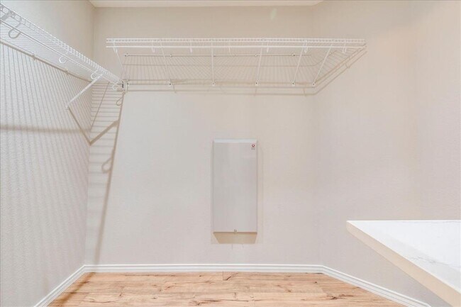 Building Photo - 175 Wetzel