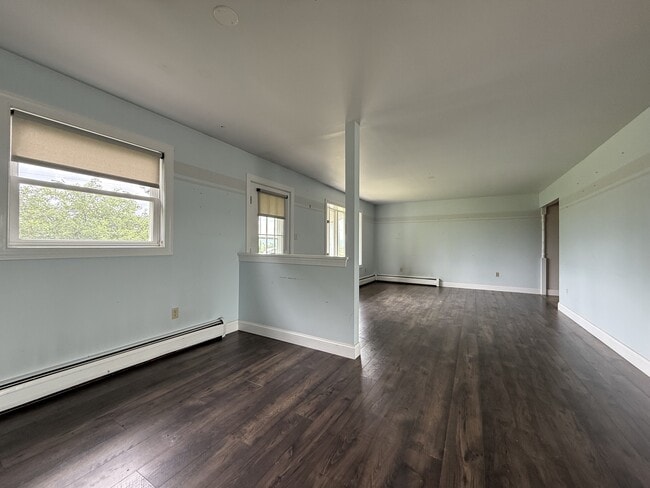 Building Photo - 165 Troup Rd