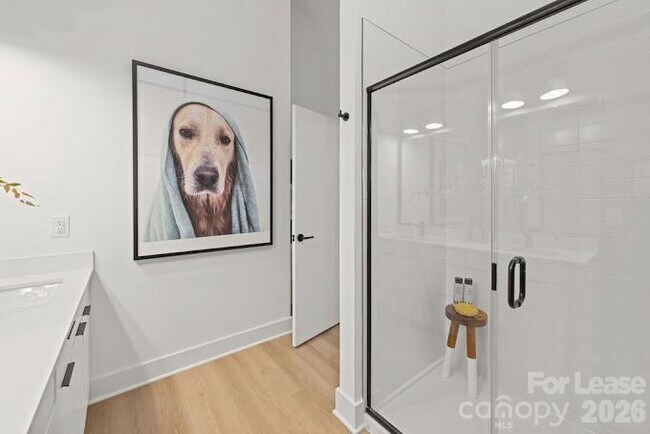 Building Photo - 536 W Tremont Ave