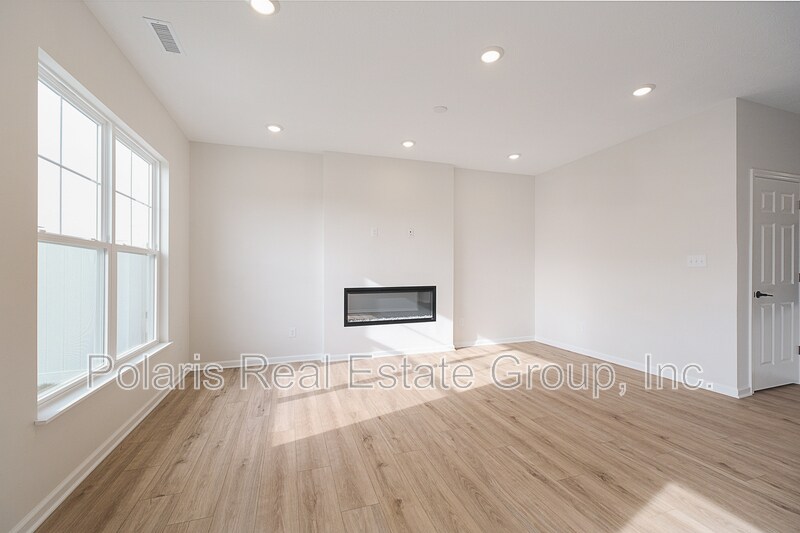 Building Photo - 12599 Cattle Rdg Dr