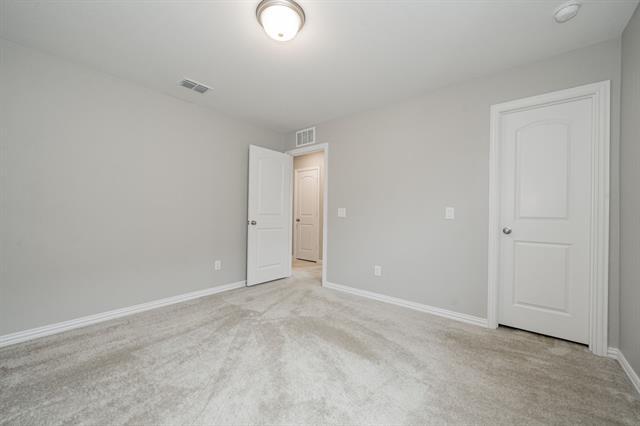 Building Photo - 427 Holt Ln