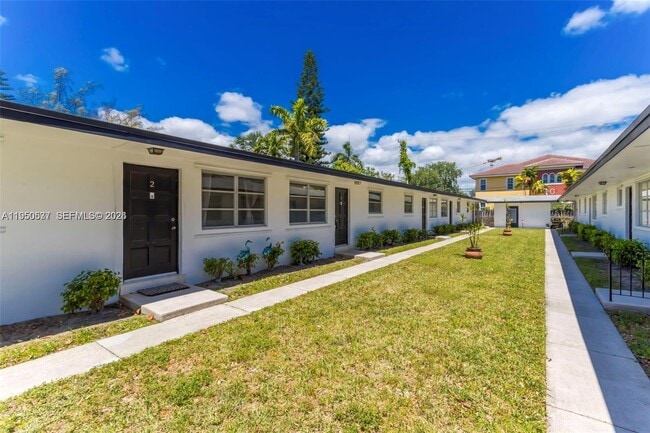 Building Photo - 2215 Jackson St