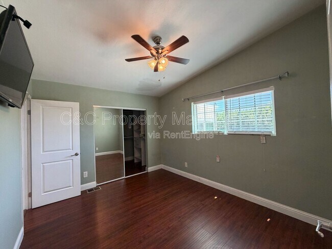 Building Photo - 4981 Dassco Ct