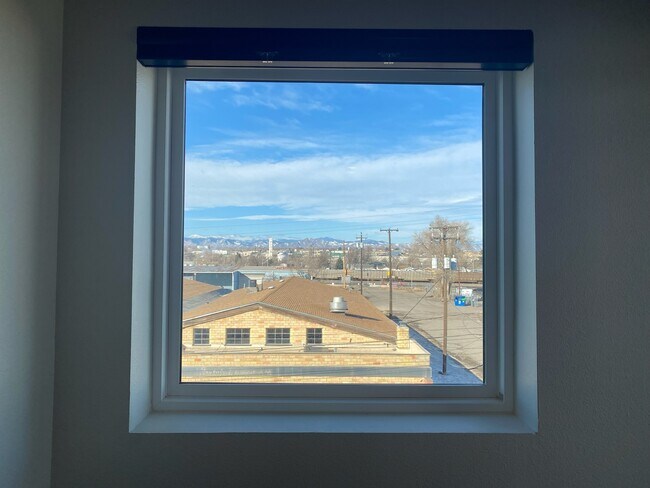 Building Photo - 2400 S Delaware St