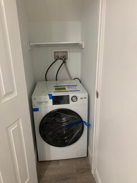 Building Photo - 1707 Montello Ave NE