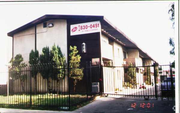 Building Photo - 8938 Cedros Ave
