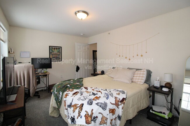 Building Photo - 1 Waverly Dr