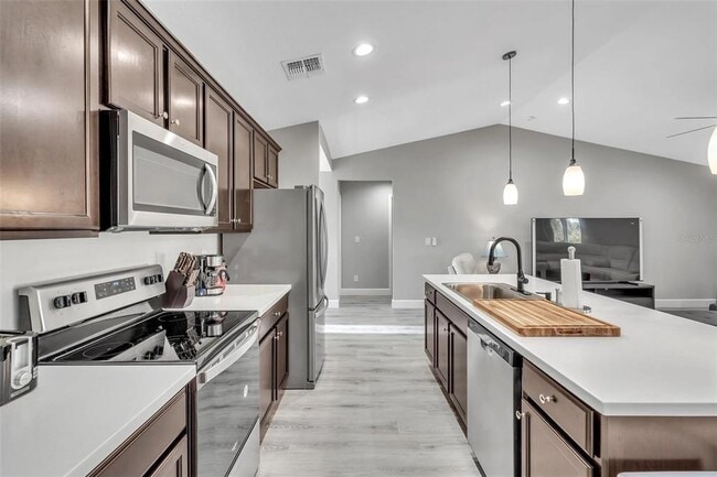 Building Photo - 6193 Cabal Ln