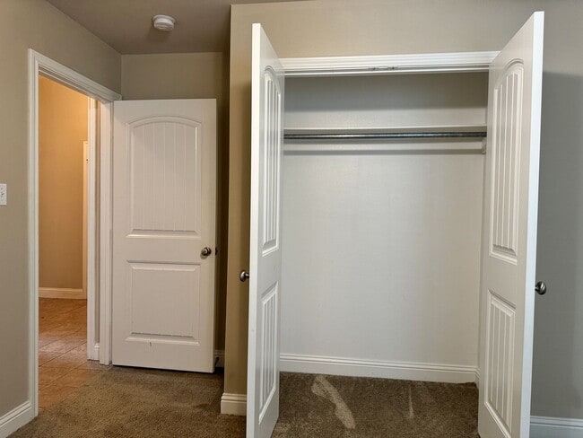 Building Photo - 6020 Grace Ave