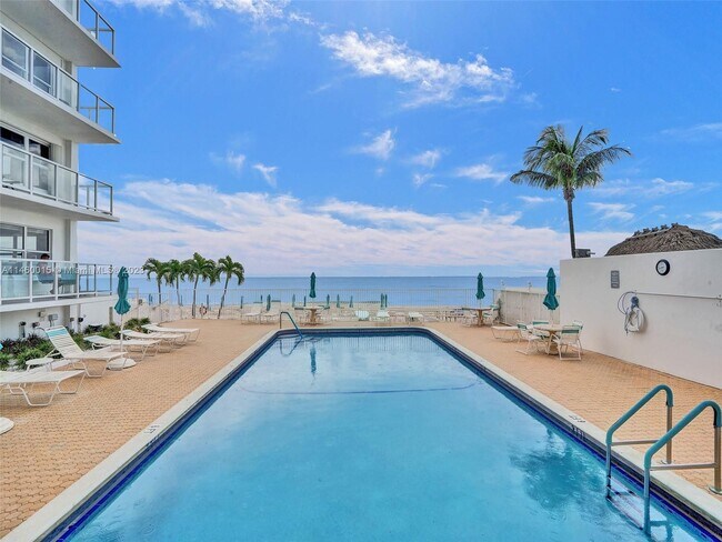 Building Photo - 3750 Galt Ocean Dr