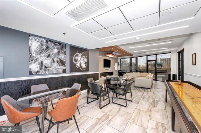 Building Photo - 5225 Pooks Hill Rd