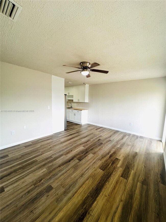 Building Photo - 15530 SW 295th Terrace