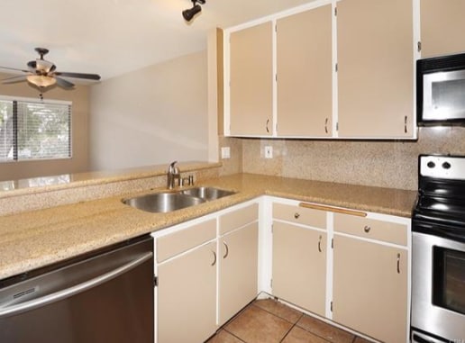 Stainless appliances - 24498 Copper Cliff Ct