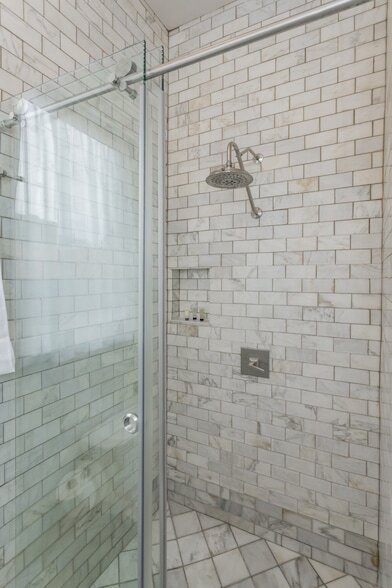 Building Photo - 1064B 2nd Ave S