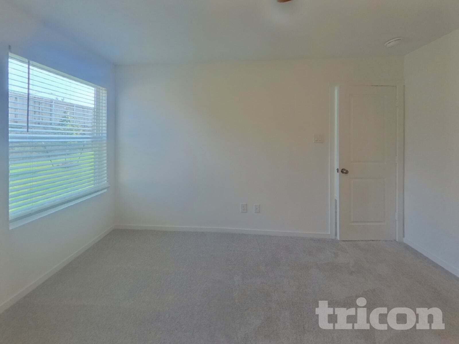 Building Photo - 10712 Cowhide Ln