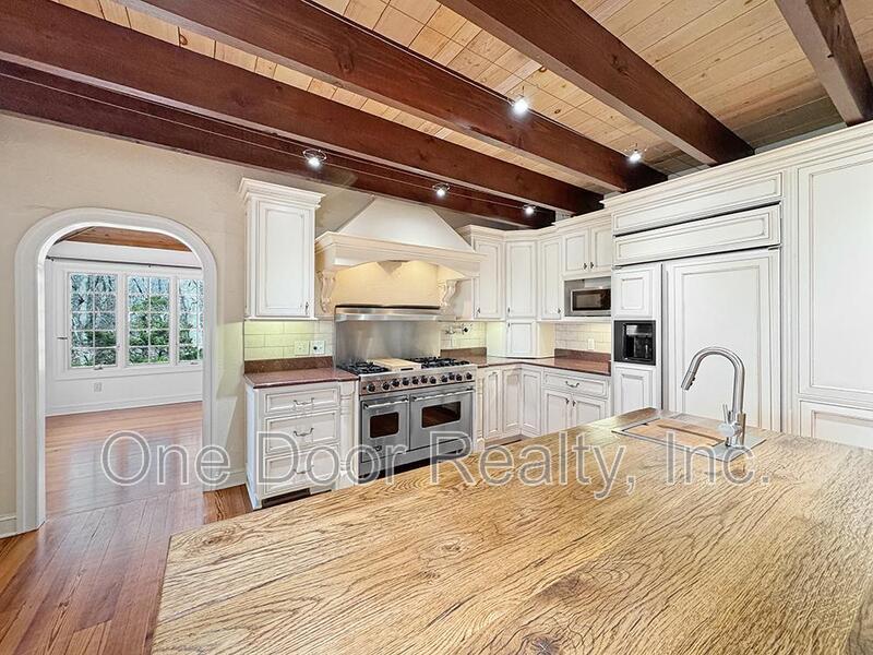 Building Photo - 109 Elizabeth Meriwether