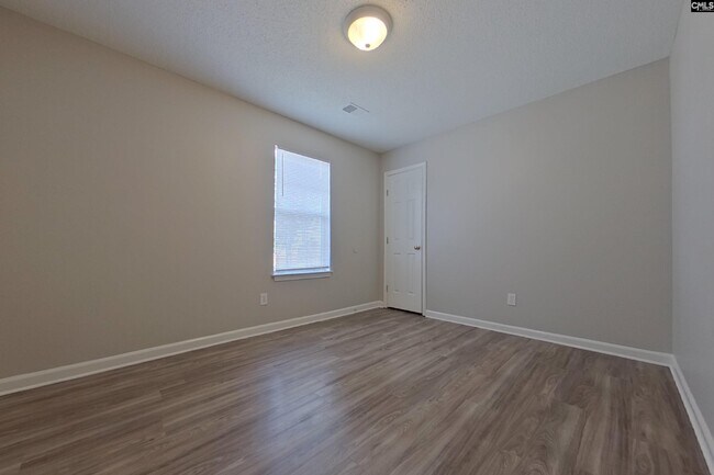 Building Photo - 1306 May Oak Cir